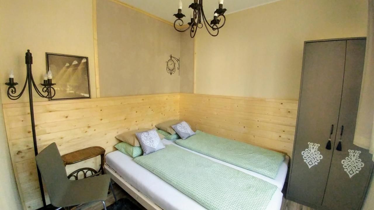 Отели типа «постель и завтрак» Pod Klimczokiem I Щирк-9